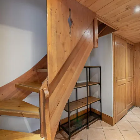 Apartment Duplex A Meribel Village : Aux Pieds, Piscine Et Inclus - Fr-1-566-6